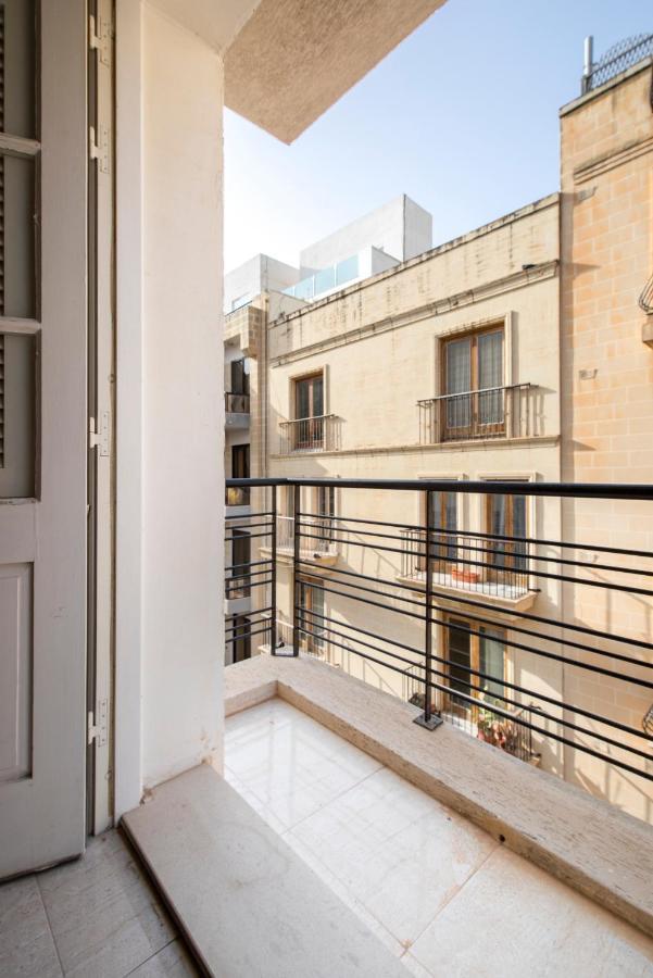 Modern 2Br Apartment Close To Sea, In The Heart Of Sliema Exteriör bild